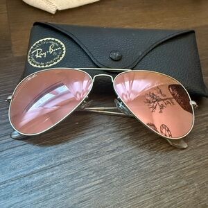 Ray-Ban Aviator Sunglasses with Rose-Tinted Lenses